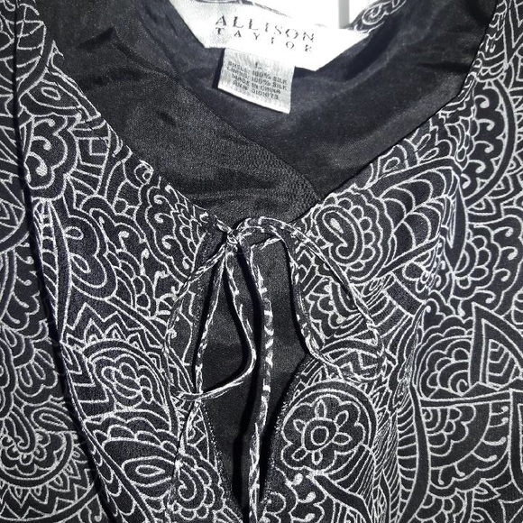 Black & White Sheer Blouse - Picture 4 of 4